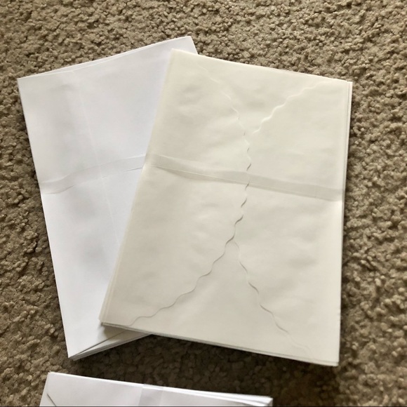 First Communion Invitation & Thank You Set NWOT - Picture 6 of 6